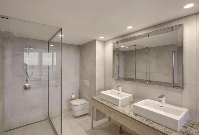 סוויטת אקזקיוטיב, עם מיטת קינג, Rendezvous Hotel Perth Scarborough