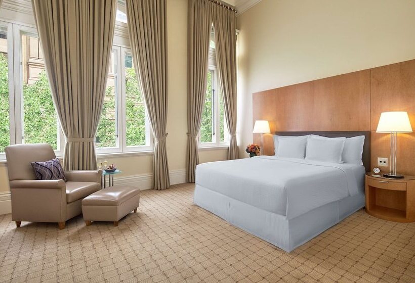 Номер Superior, The Fullerton Hotel Sydney