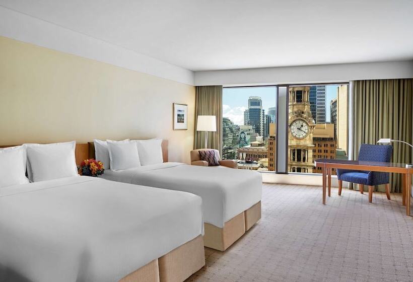 Номер Deluxe, The Fullerton Hotel Sydney