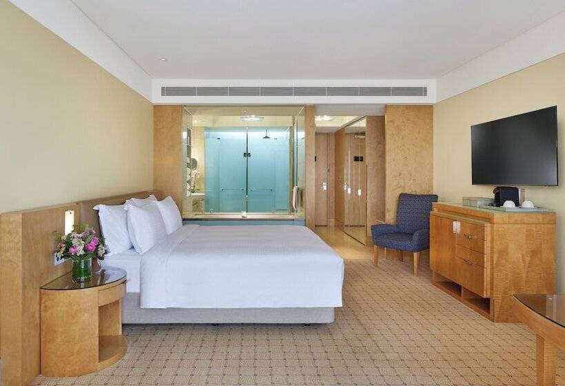 Номер Executive, The Fullerton Hotel Sydney