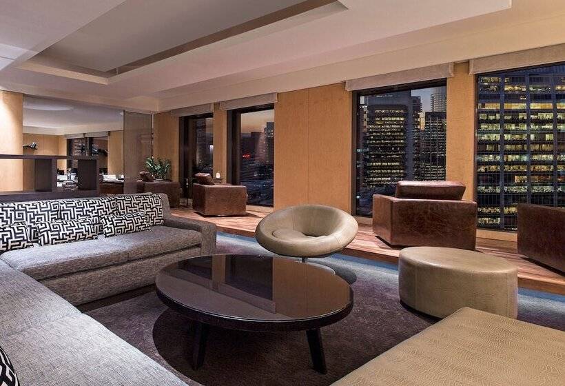Номер Deluxe, The Fullerton Hotel Sydney