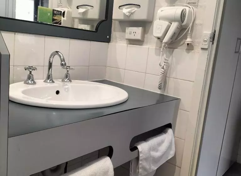 Standard Kolmen Hengen Huone, Wangaratta Motor Inn