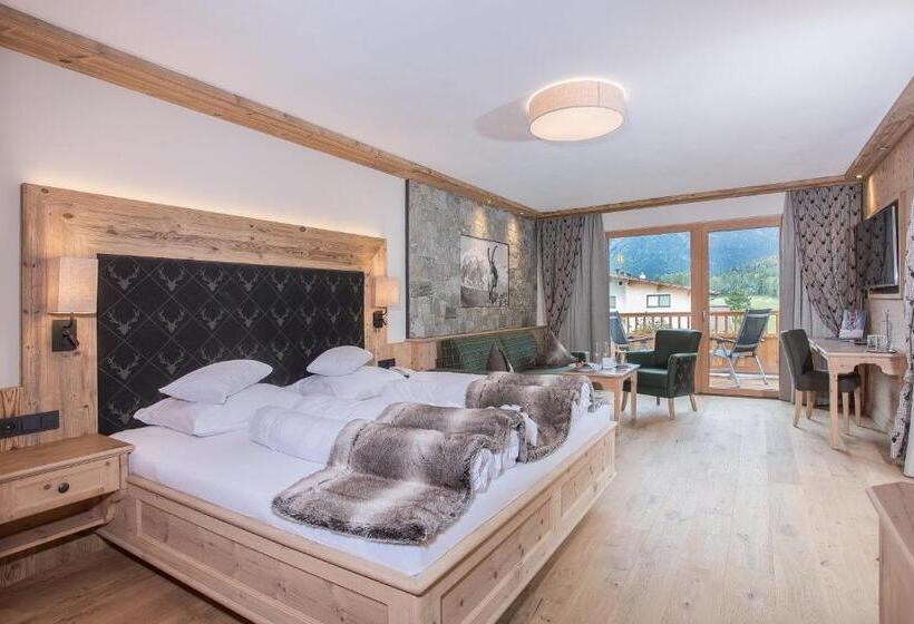 Люкс, Verwöhnhotel Kristall