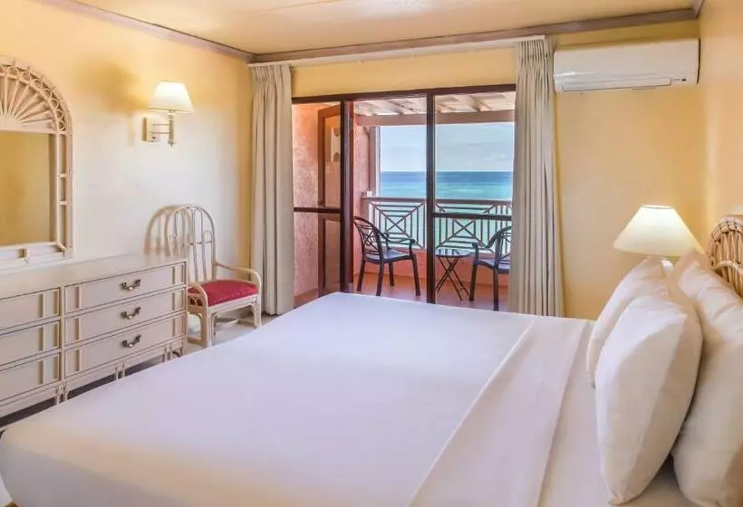 اتاق استاندارد با تخت بزرگ, Barbados Beach Club Resort   All Inclusive