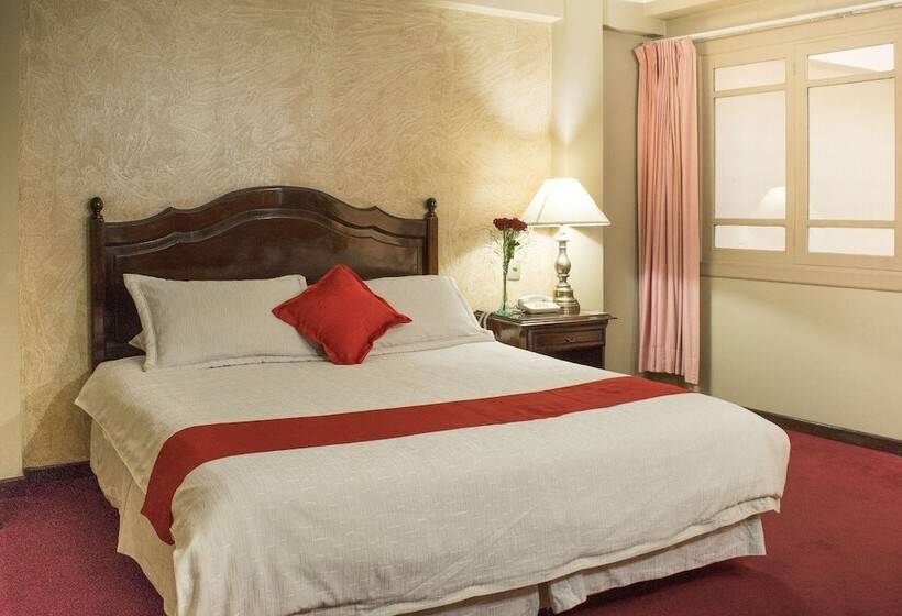 سوییت اجرایی, El Rey Palace