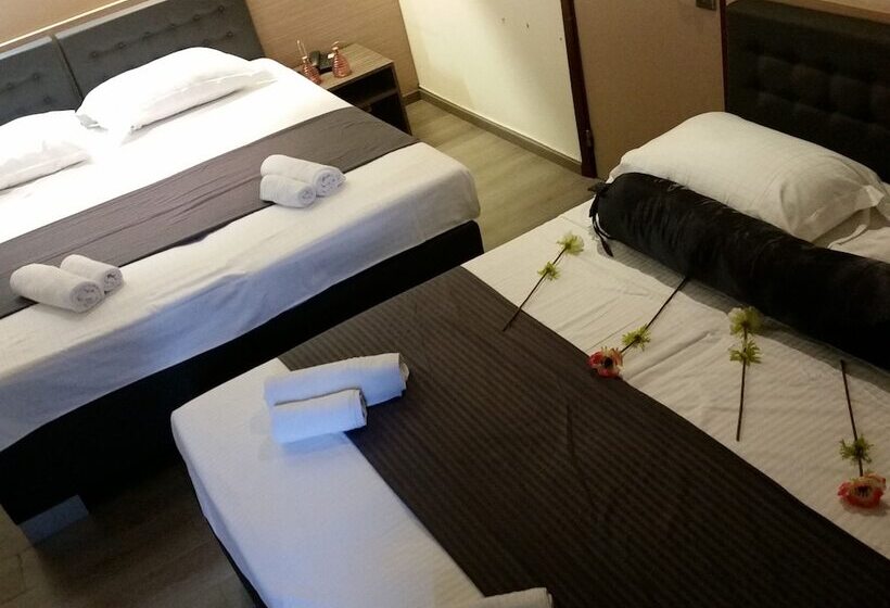 4인용 스탠다드 룸, Prince De Liege