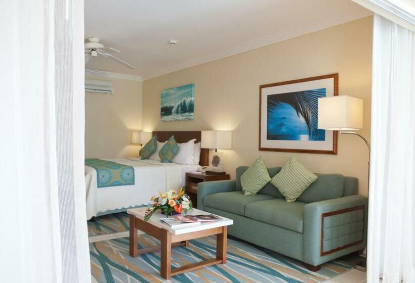 سوئیت جونیور با چشم‌انداز باغ, Turtle Beach By Elegant Hotels   All Inclusive