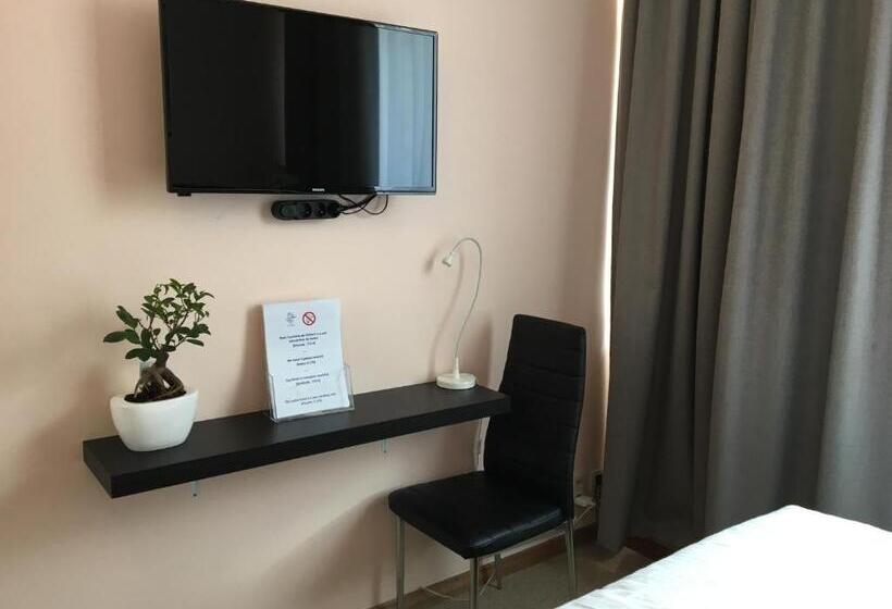 اتاق استاندارد سه نفره, Slina Hotel Brussels