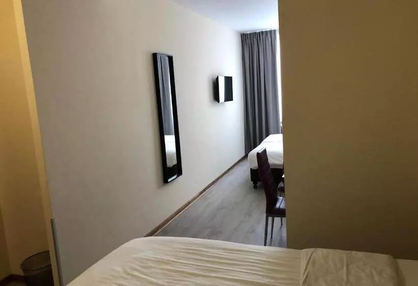اتاق استاندارد چهار تخته, Slina Hotel Brussels