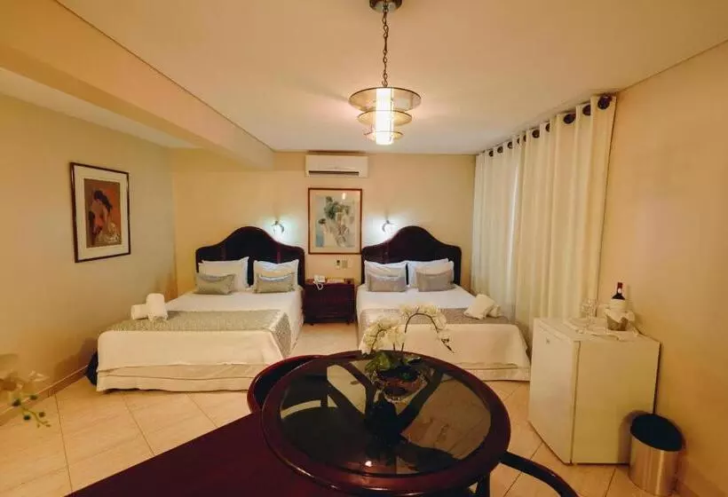 اتاق استاندارد چهار تخته, Arenal