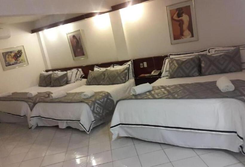 اتاق ساده سه‌ نفره, Arenal