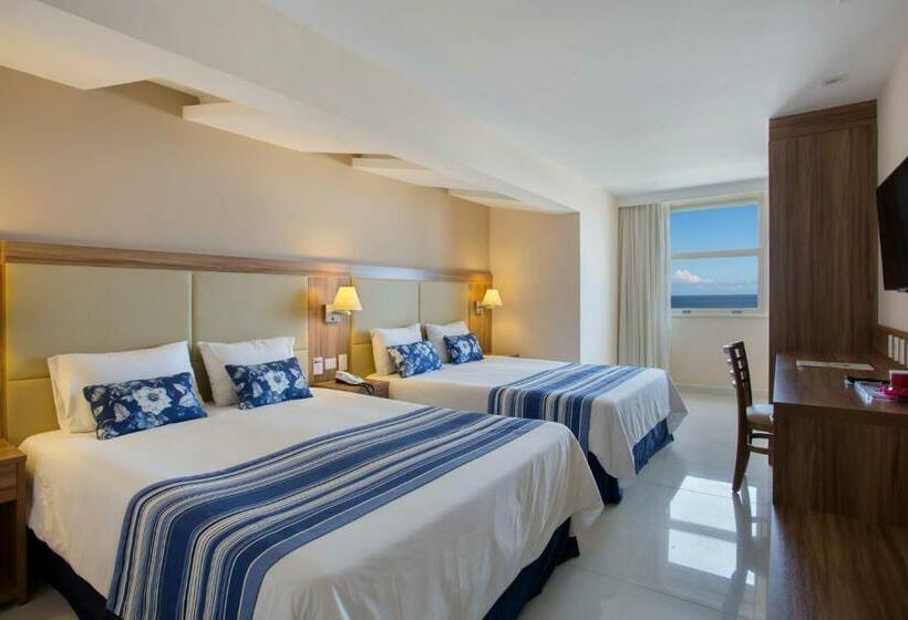 Deluxe Neljän Hengen Huone, Atlantico Praia