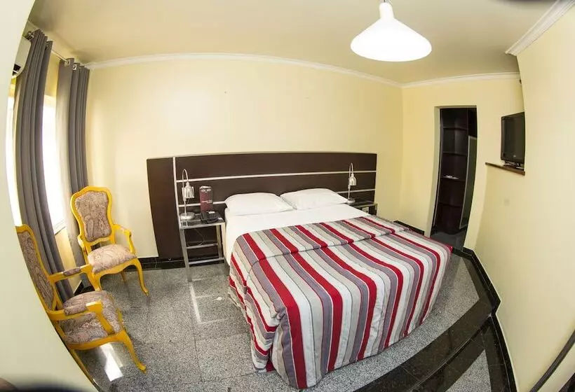 سوییت جونیور, Da Vinci Hotel & Conventions