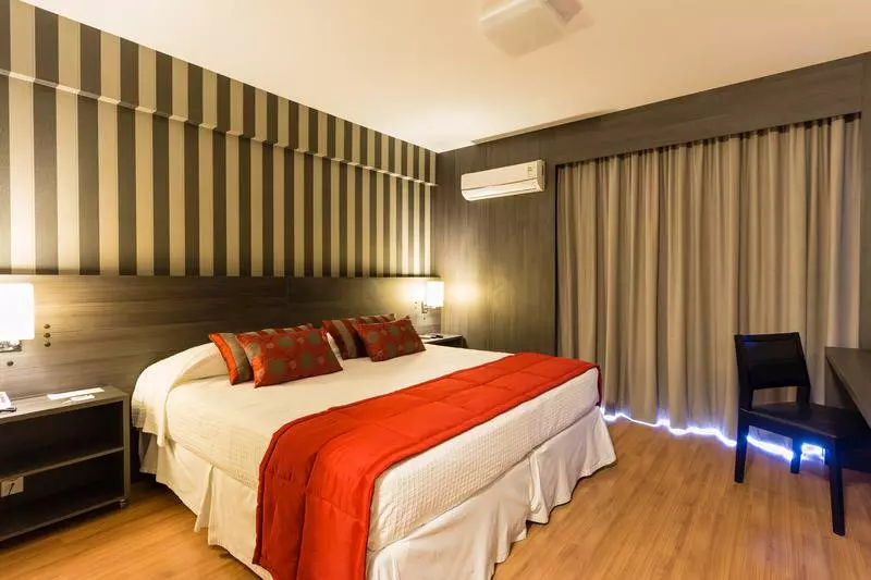 اتاق اجرایی یک تخته, Faial Prime Suites