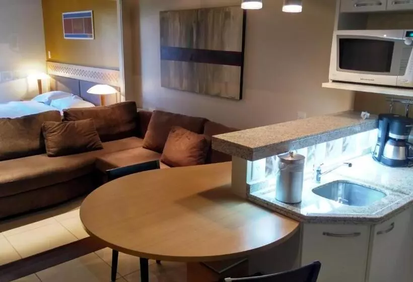 استودیوی استاندارد, Laje De Pedra Mountain Villageprime