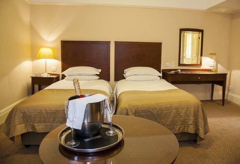 חדר סטנדרט, Macdonald Burlington