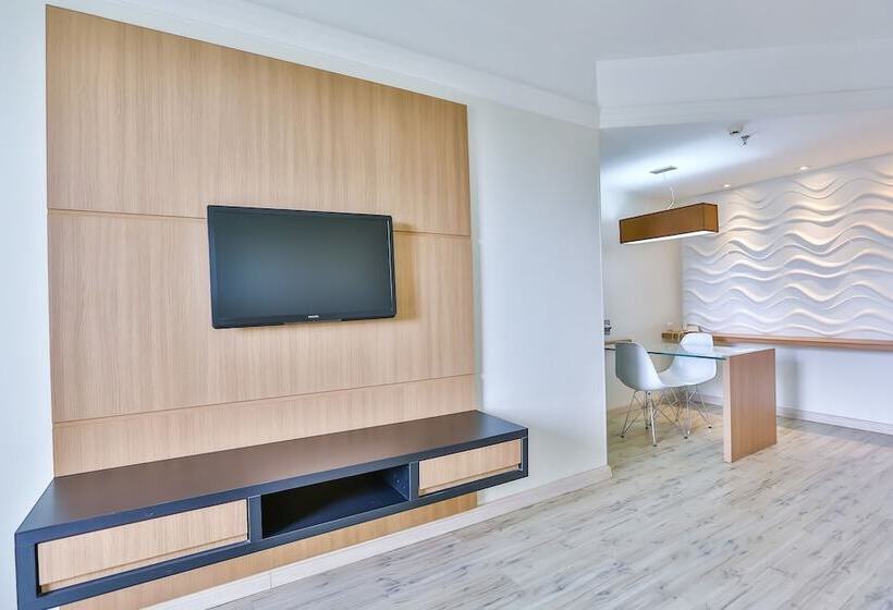 غرفة سوبيريور, Manhattan Plaza