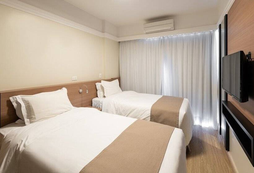 غرفة سوبيريور فردية, Manhattan Plaza