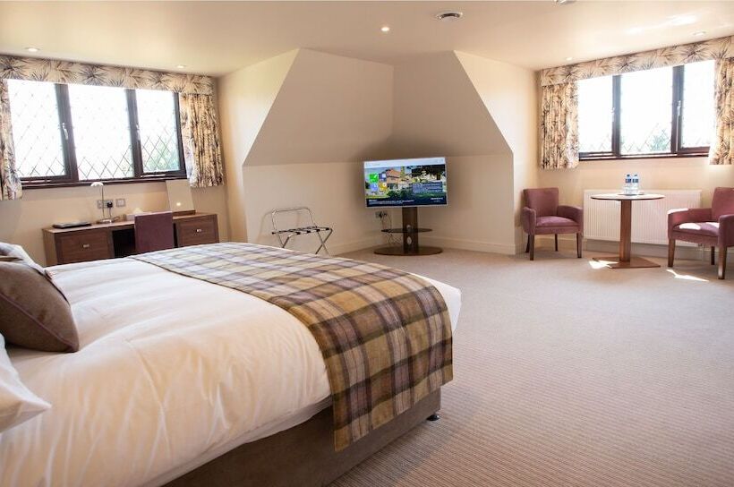 ジュニアスイート, Stirrups