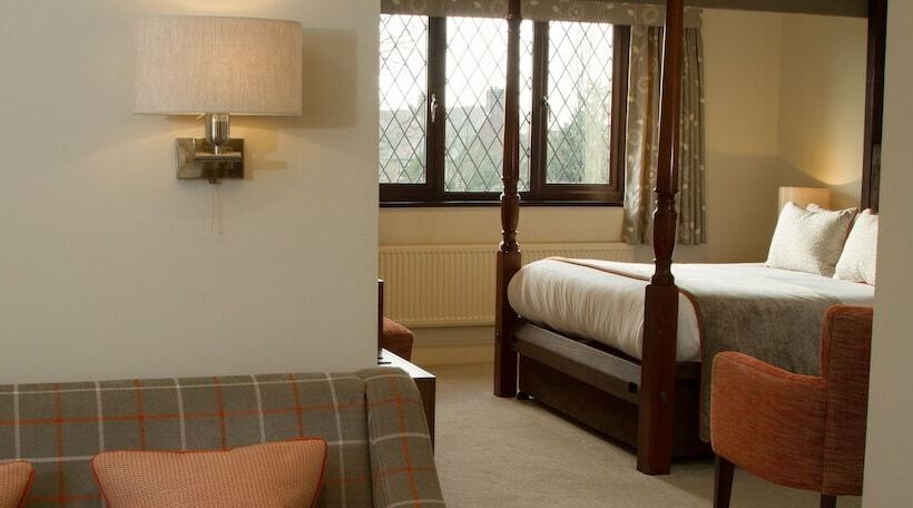 ジュニアスイート, Stirrups