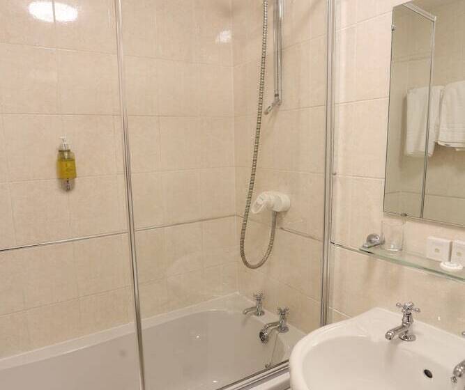 스탠다드 트리플 룸, Widnes Halton Everglades Park