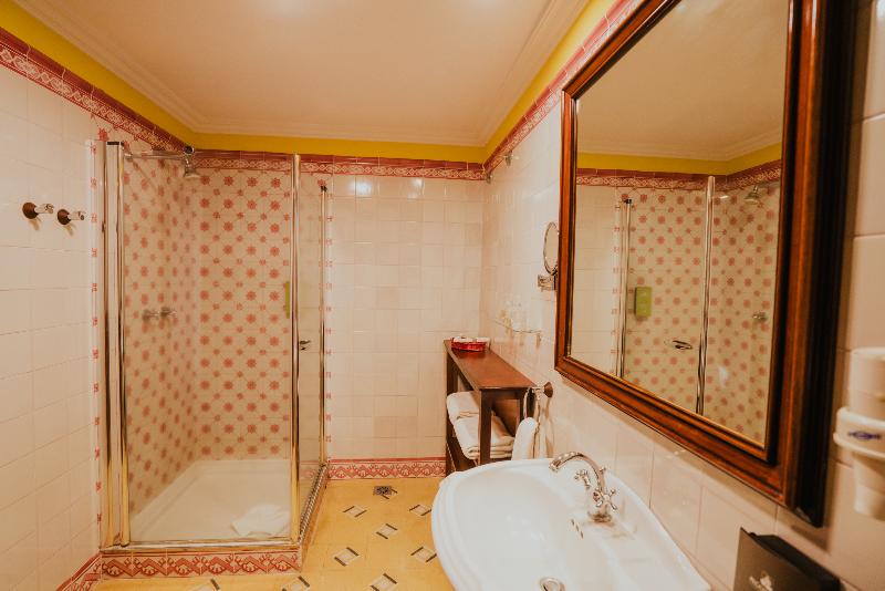 غرفة بيزنس, Windsor Leme