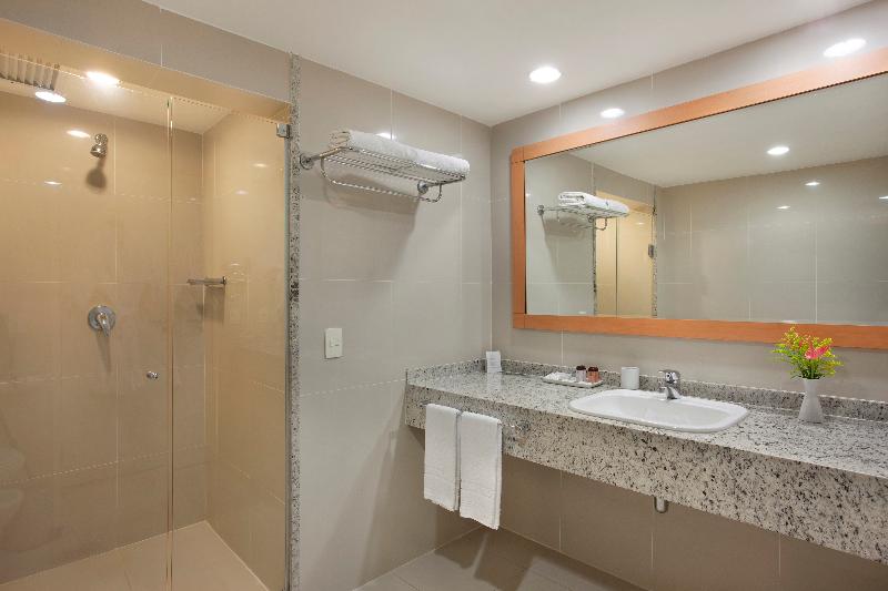 غرفة بيزنس, Windsor Leme