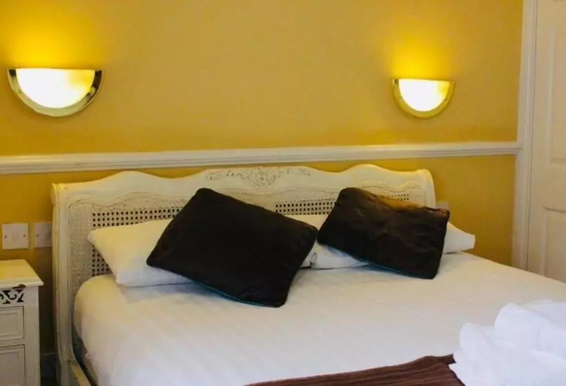 スタンダードシングルルーム, Crown Hotel Brackley