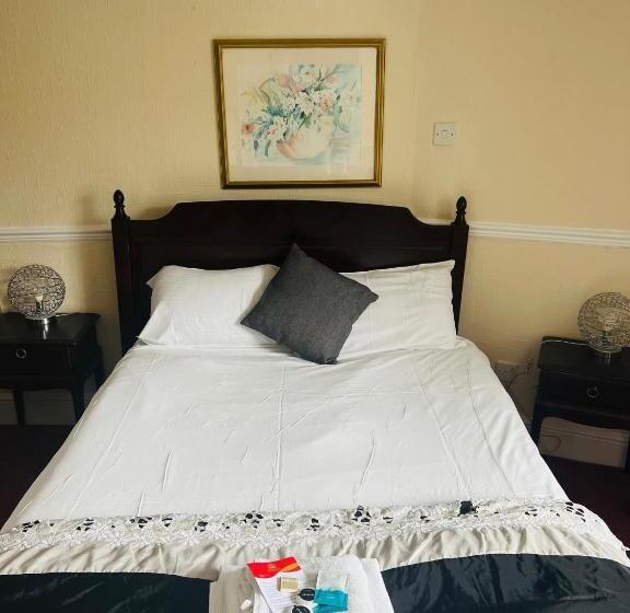 غرفة قياسية, Crown Hotel Brackley