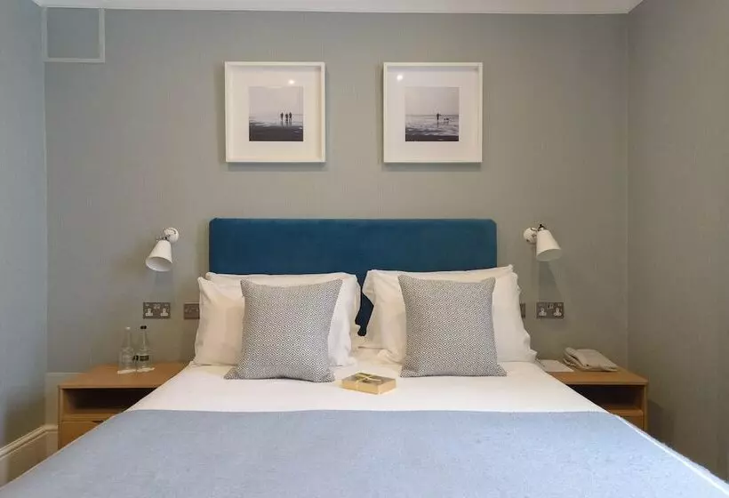 اتاق استاندارد, Best Western Plus The Connaught Hotel And Spa