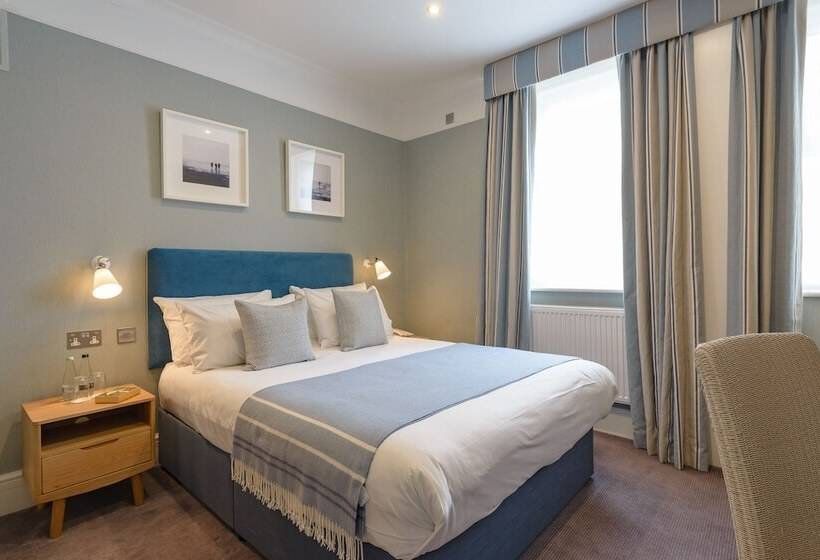 Номер Стандарт, Best Western Plus The Connaught Hotel And Spa