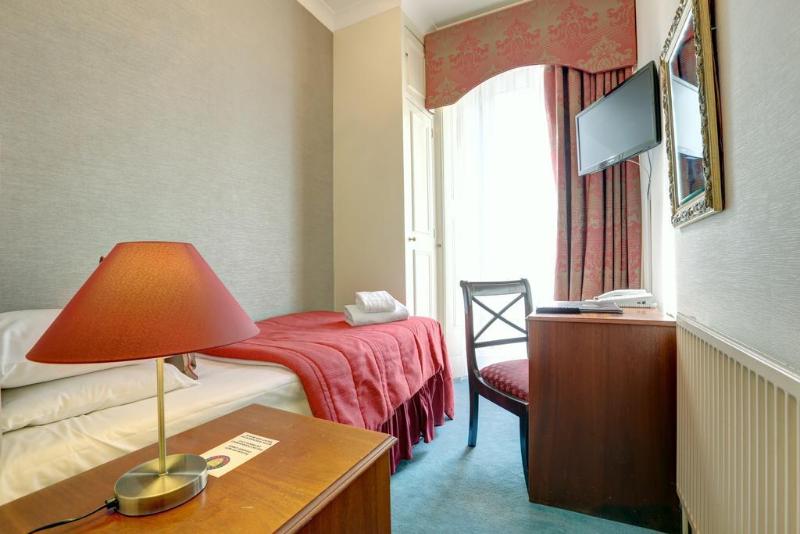 标准单人间, Gainsborough