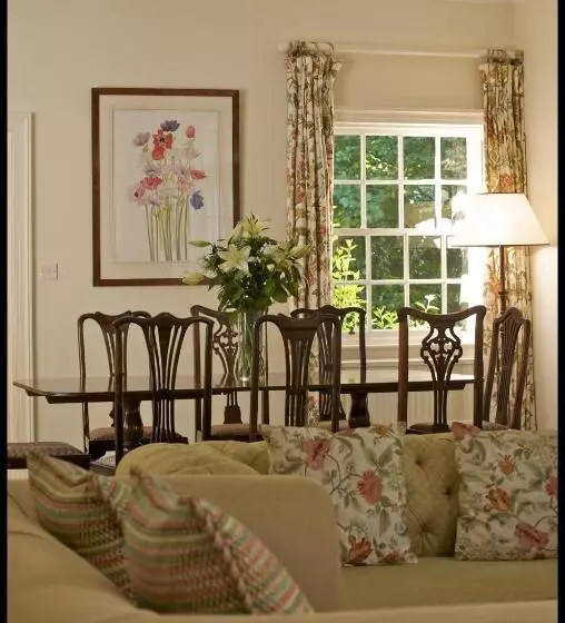 ４ベッドルームハウス, Greywalls Hotel & Chez Roux