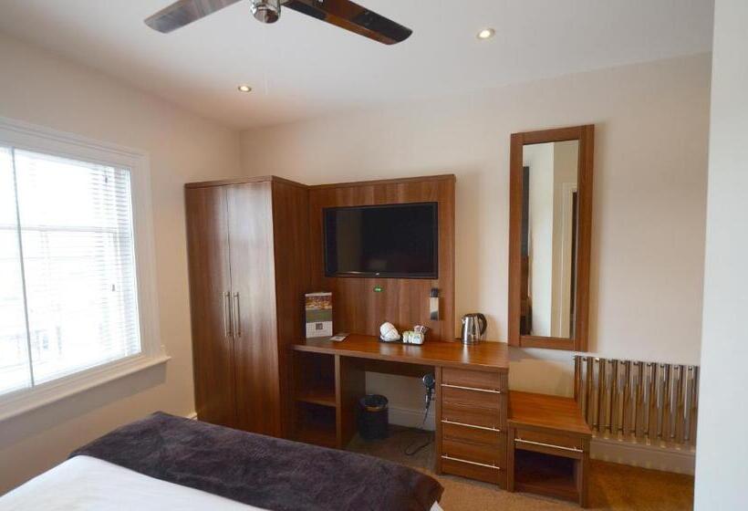 Номер Deluxe, The Harboro