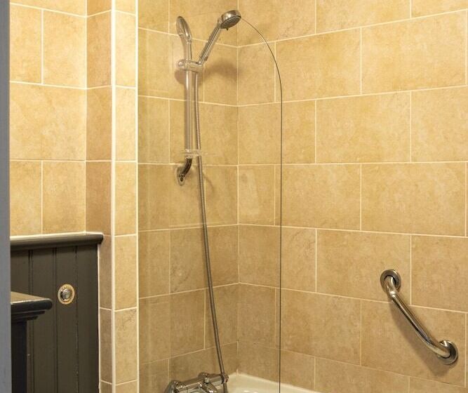 标准间, The Devonshire Arms