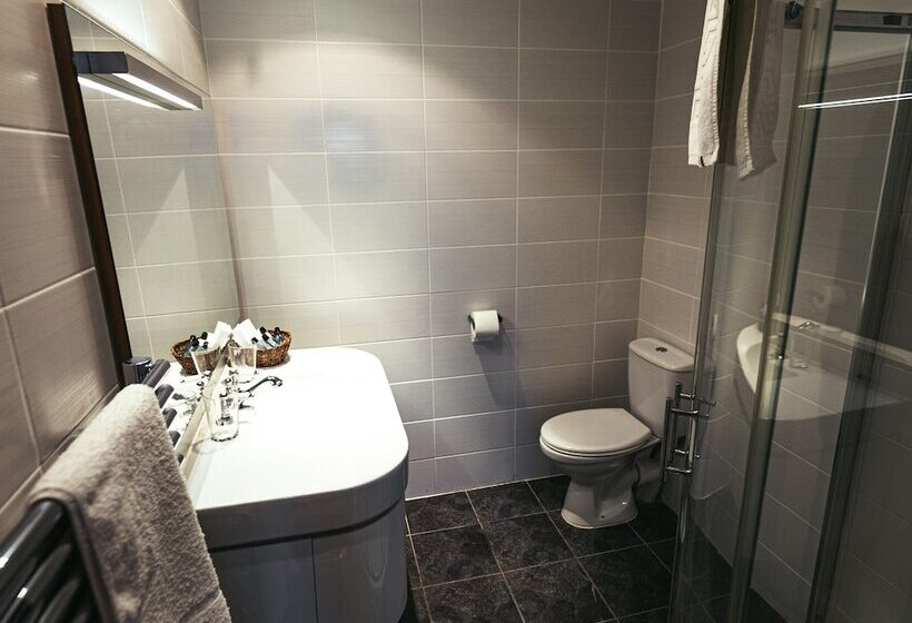 Номер Стандарт Индивидуальный, The Fenwick