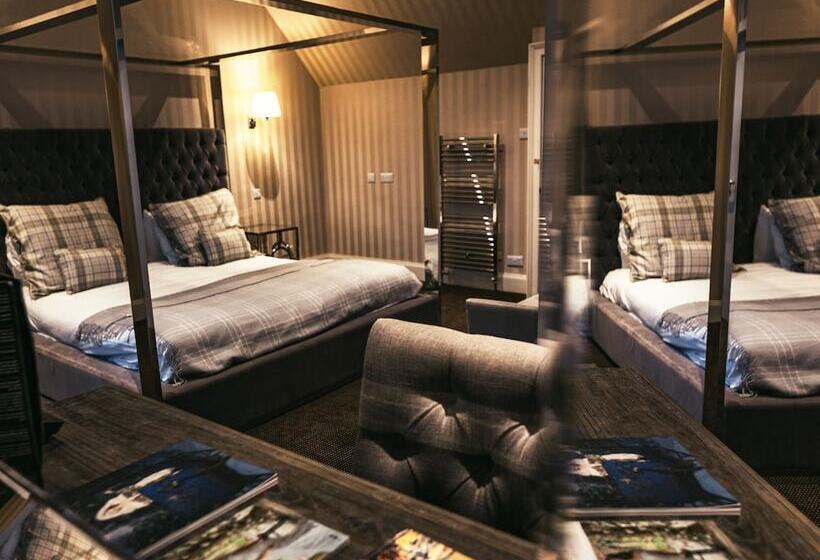 Номер Стандарт, The Fenwick