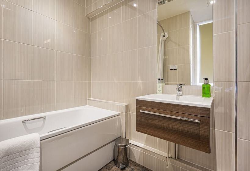 חדר קלאסי, The Royal Oak Hotel, Welshpool, Mid Wales