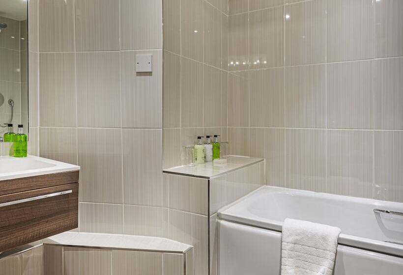 חדר משפתחתי סופריור, The Royal Oak Hotel, Welshpool, Mid Wales