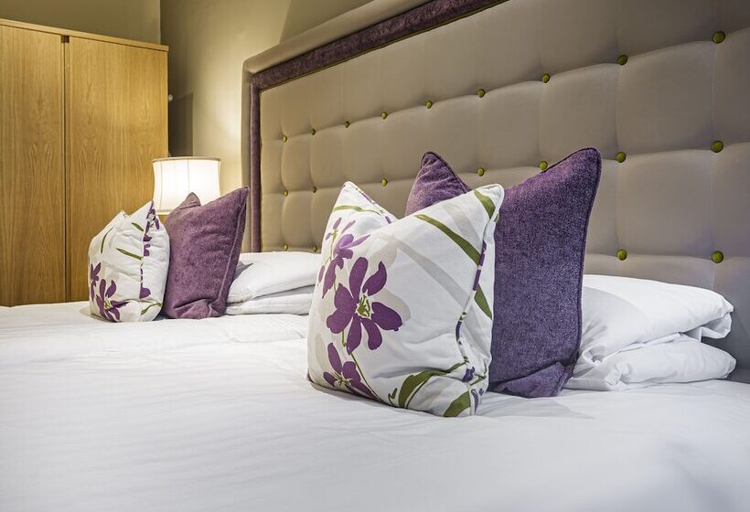 Номер Superior, The Royal Oak Hotel, Welshpool, Mid Wales