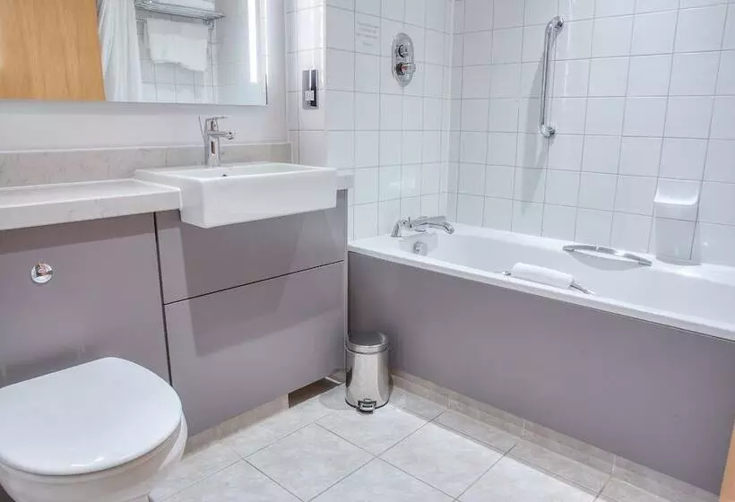 Standard-huone, Doubletree By Hilton Swindon