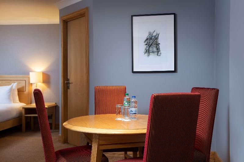 주니어 스위트 킹사이즈 침대, Doubletree By Hilton  Swindon