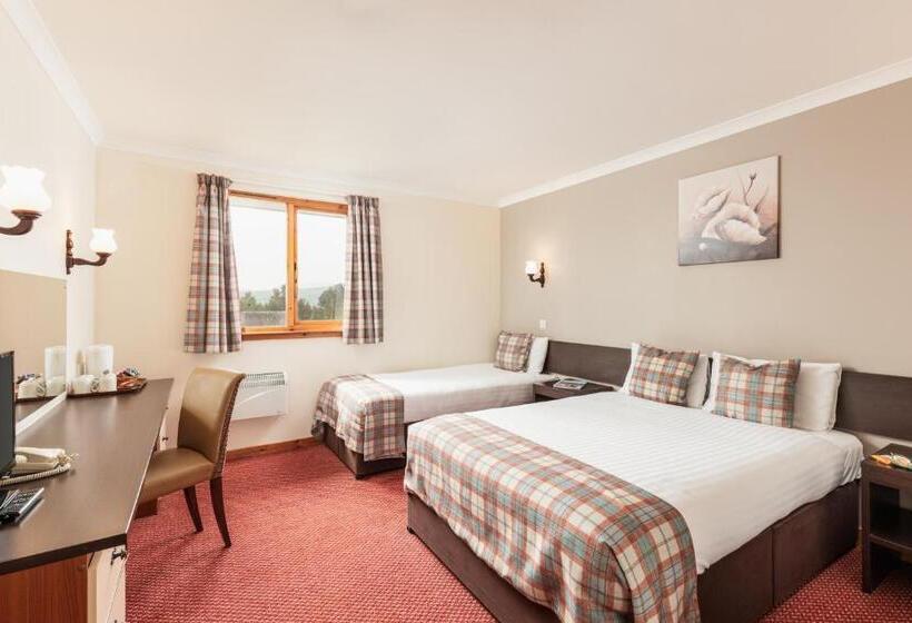 Семейный Номер, Highlander Hotel ‘a Bespoke Hotel’