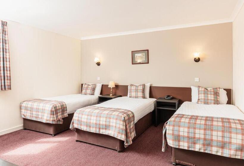 Номер Стандарт Трехместный, Highlander Hotel ‘a Bespoke Hotel’