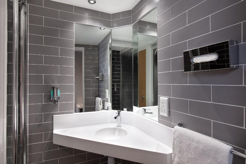 Номер Стандарт, Holiday Inn Express Strathclyde Park M74, Jct 5, An Ihg