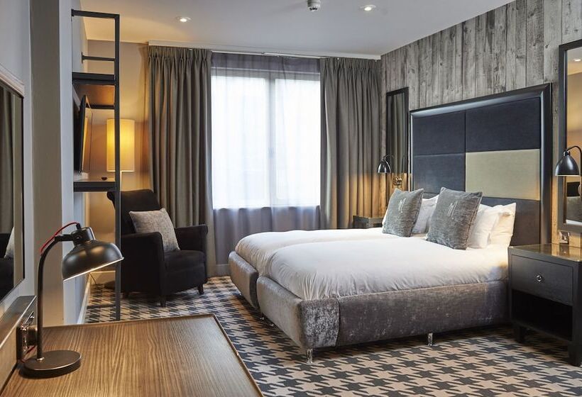Номер Стандарт, Malmaison Manchester