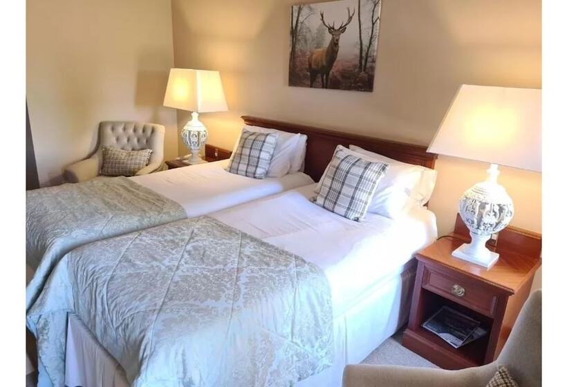 חדר בסיסי, Mansfield House