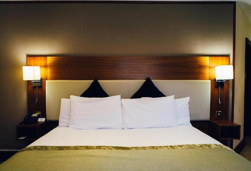 标准间, Letchworth Hall