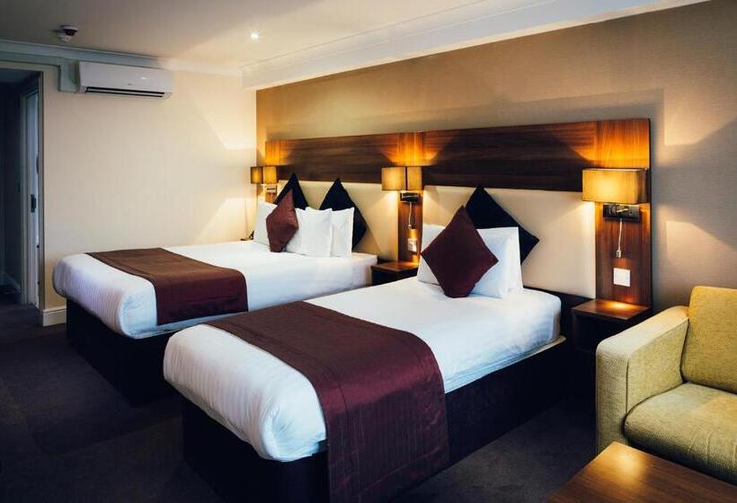 Номер Стандарт, Letchworth Hall