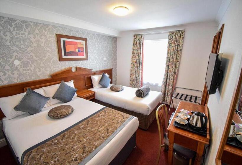 Quarto Triplo Estandar, Pembridge Palace